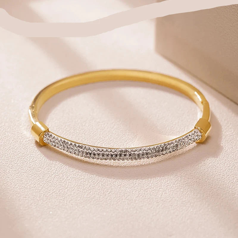 Pulseira Rígida Brilhante em Aço Inox