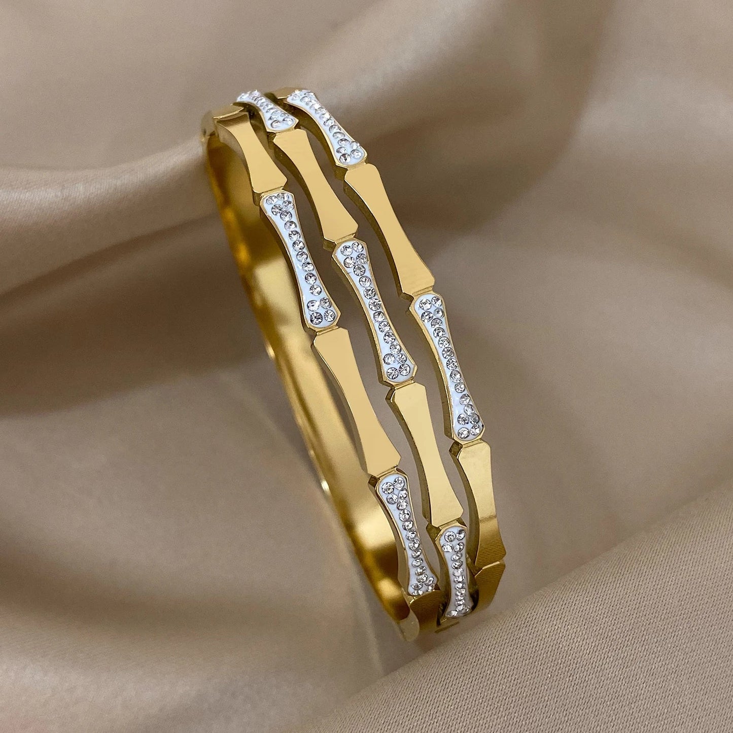 Pulseiras Brilhantes em Aço Inoxidável Estilo Bones