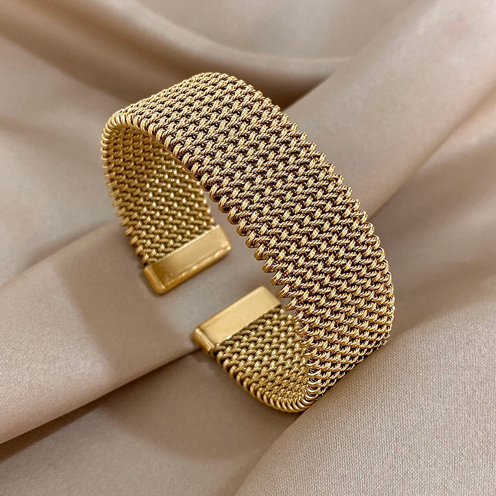 Pulseira de Malha de Aço Dourado