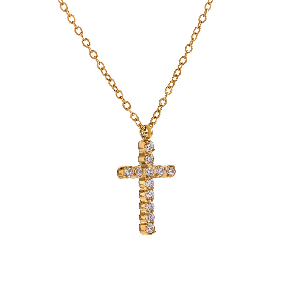 Colar com Pendente em Forma de Cruz