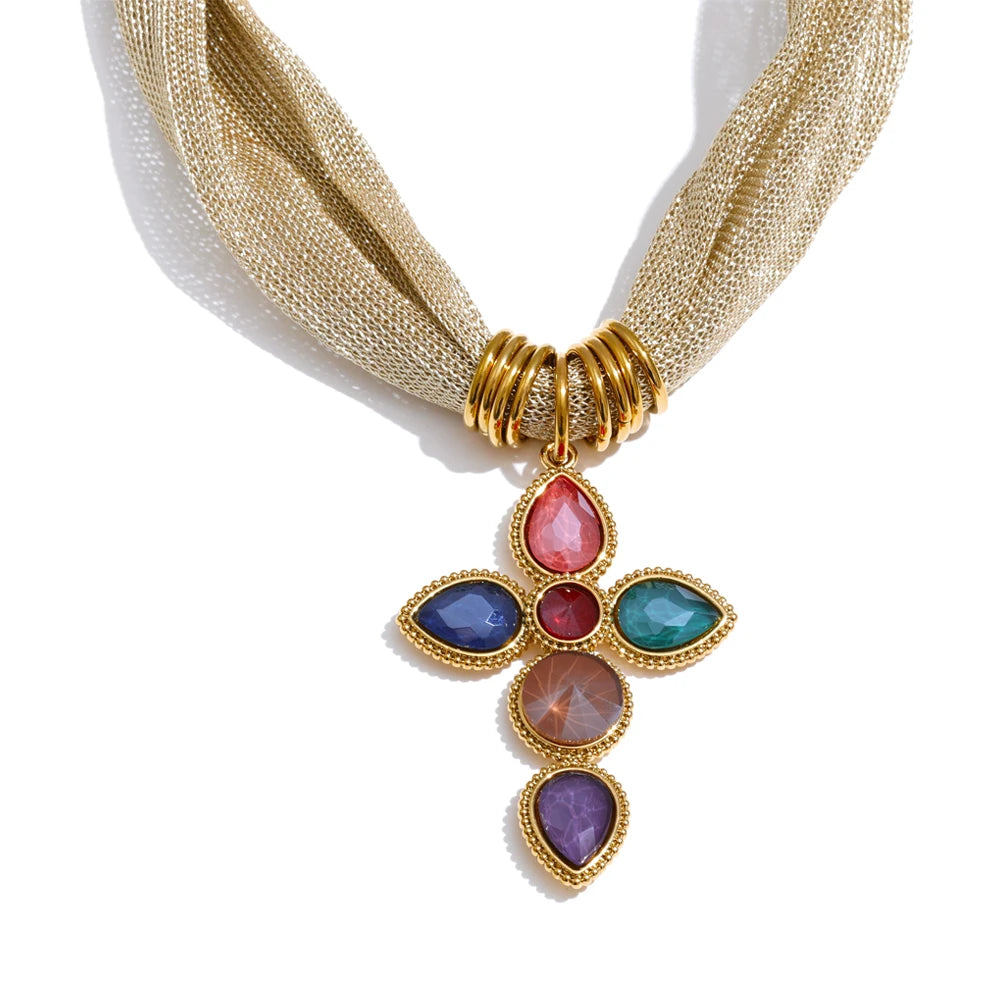 Colar de Tecido Pendente Cruz