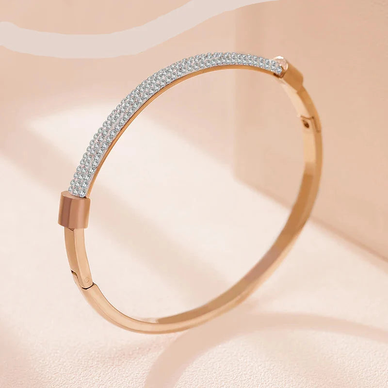 Pulseira Rígida Brilhante em Aço Inox