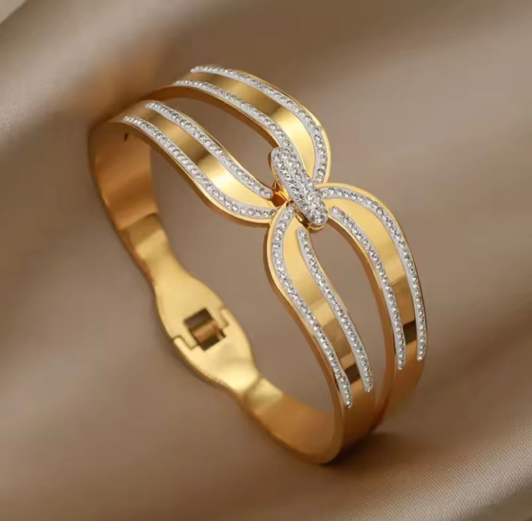 Pulseira Sofisticada em Aço Inox