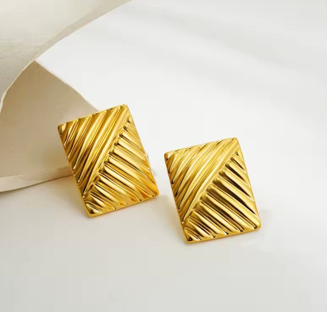 Brincos Golden Texture em Aço Inox