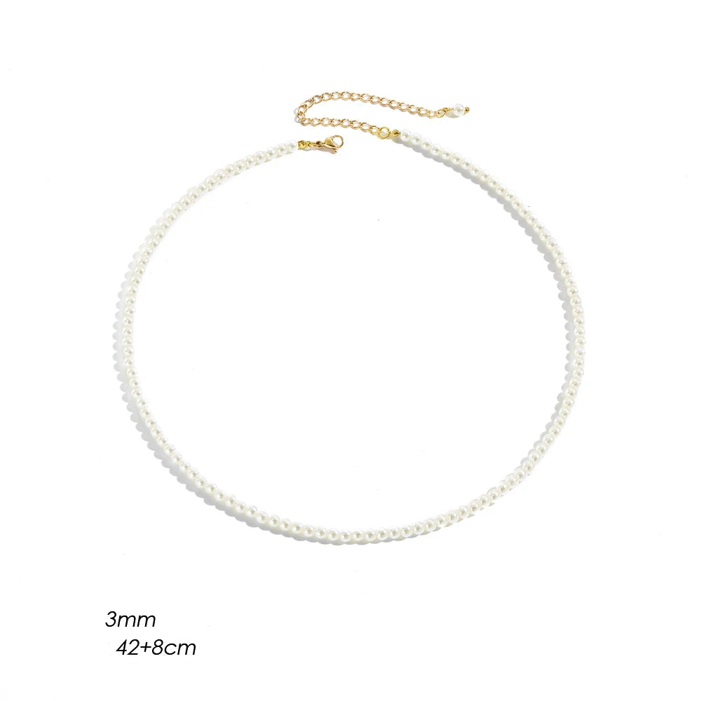 Um verdadeiro clássico que nunca sai de moda. Colares de pérolas elegantes, com fecho de aço inoxidável de alta qualidade e antialérgico.