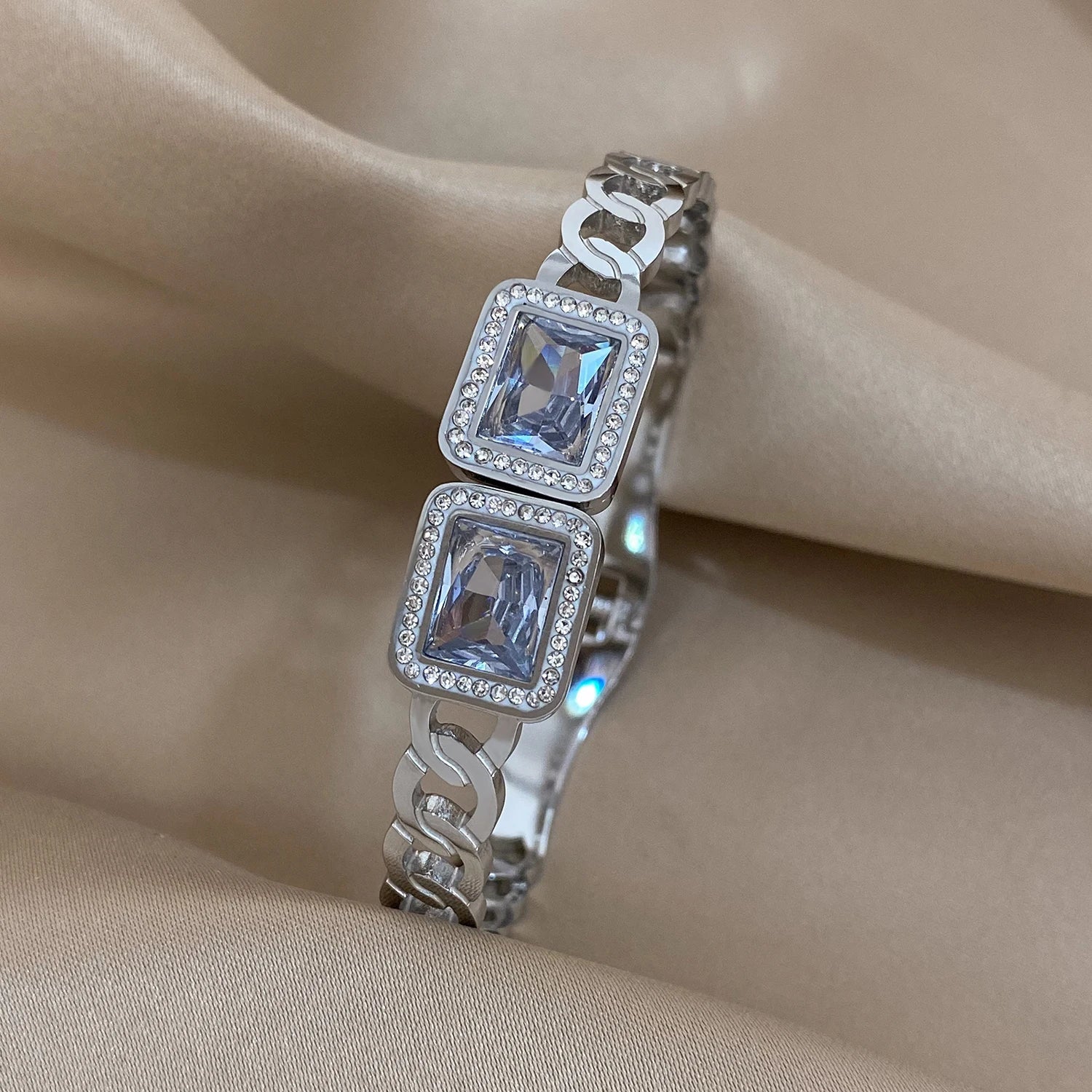Pulseiras Rígidas Brilhantes Cristal Square Prateado
