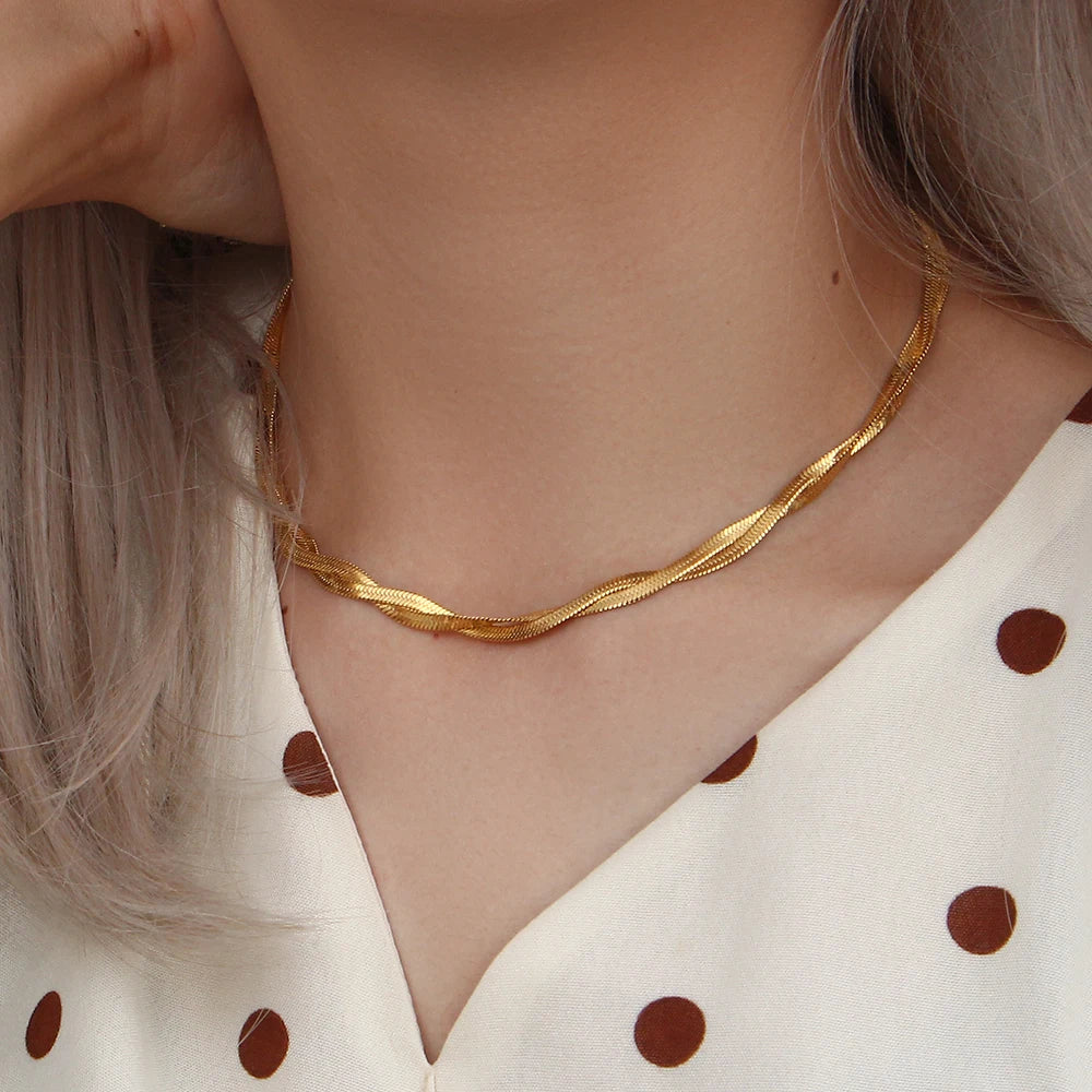 Colar e Pulseira Corrente Entrelaçada