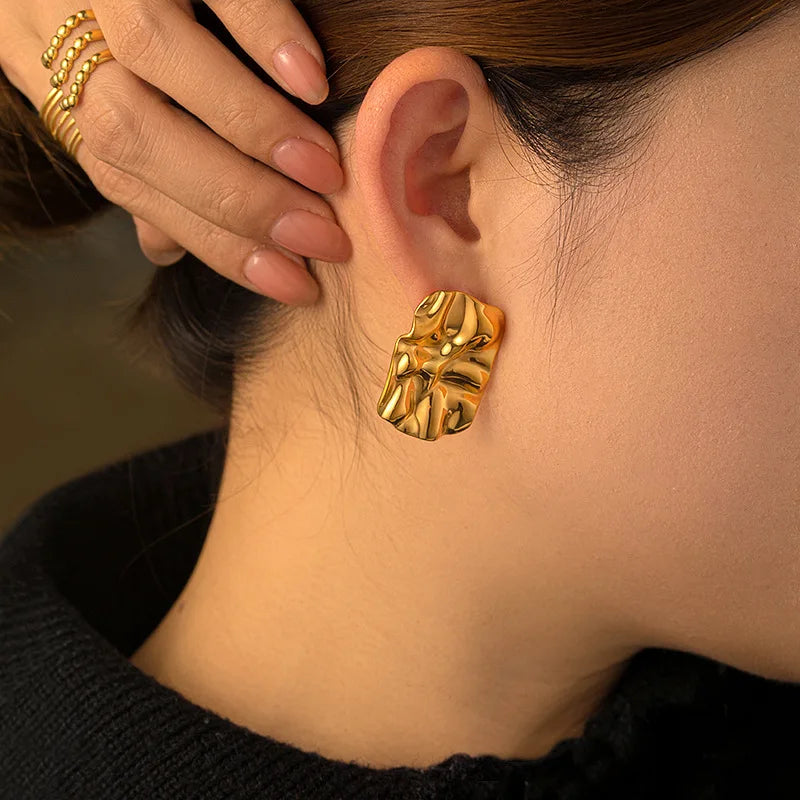 Brincos Vintage em Aço Inoxidável Dourado