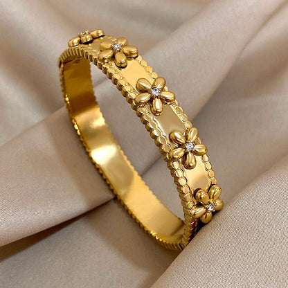 Pulseiras Rígidas em Aço Inox Dourado