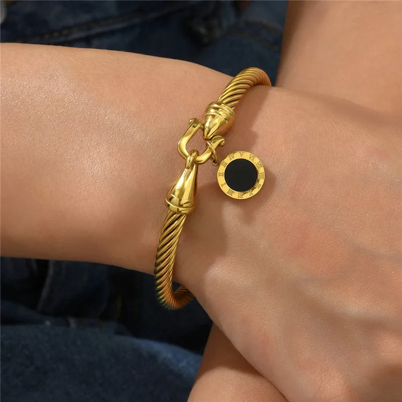 Pulseira com Charm de Numeração Romana