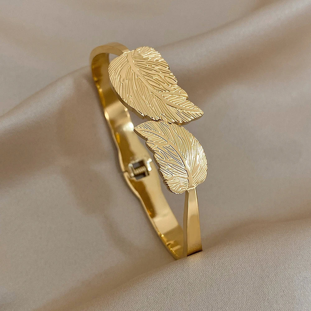 Pulseira Rígida Floral Duas Folhas