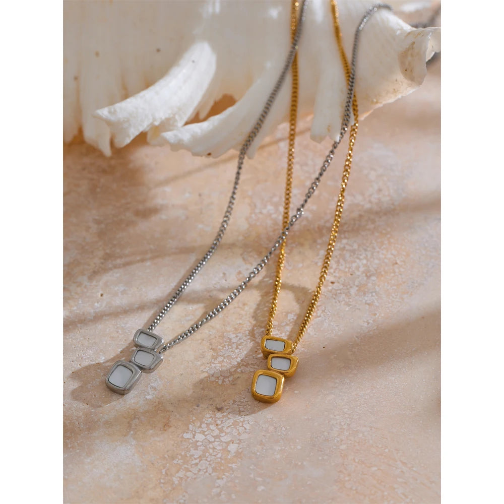 Colar de Pendente Geométrico