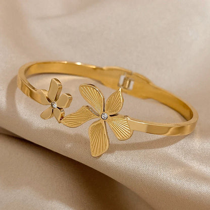 Pulseira Rígida Floral em Aço Inox