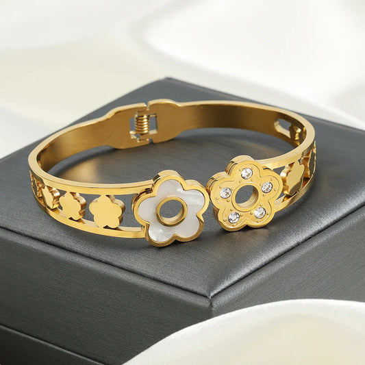 Pulseira Rígida Orgânica em Aço Dourado