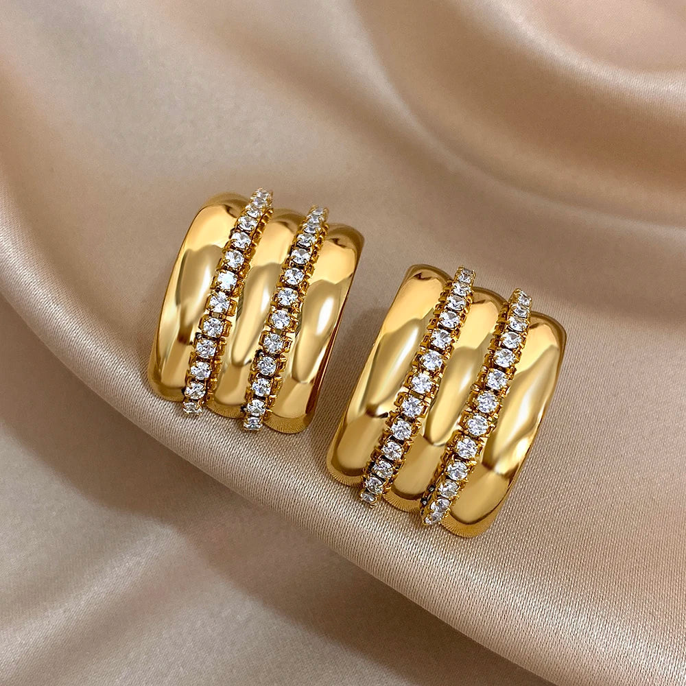 Brincos com Pedras Brilhantes em Aço Inoxidável Dourado
