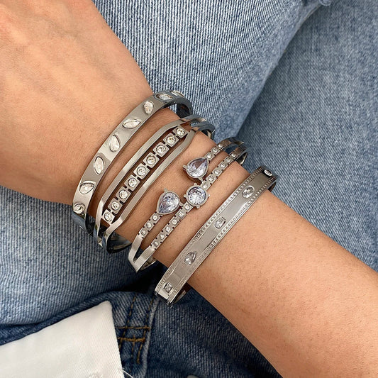 Pulseira Rígidas Prateadas