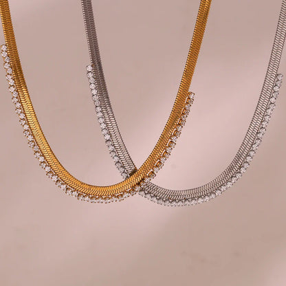 Colar com Pedras de Zircónia Cúbica