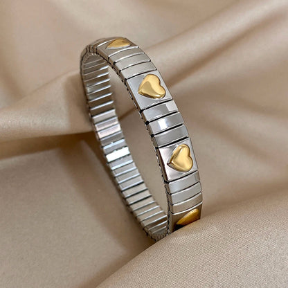 Pulseiras Elásticas Clássicas em Aço Corações Invertidos