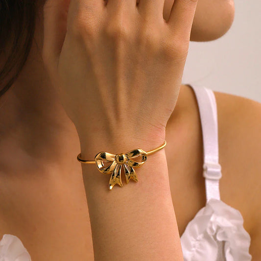 Pulseira com Laço em Aço Inox