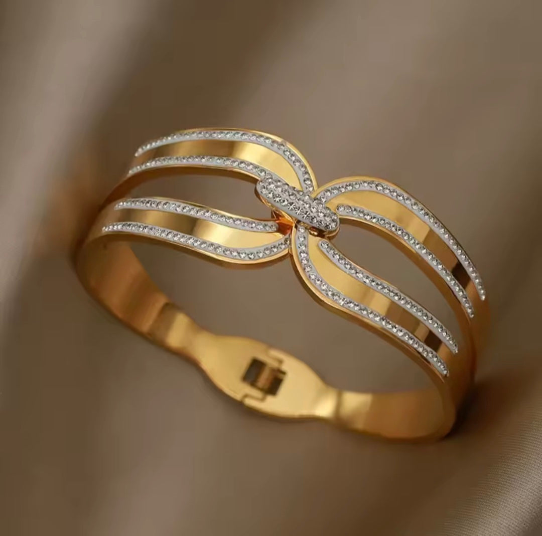 Pulseira Sofisticada em Aço Inox