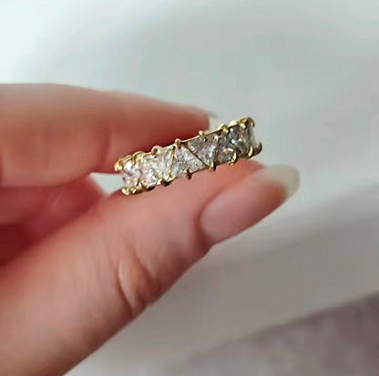 Anel de Zircónias em Aço Inoxidável