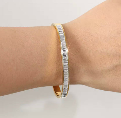 Pulseiras Brilhantes e Coloridas