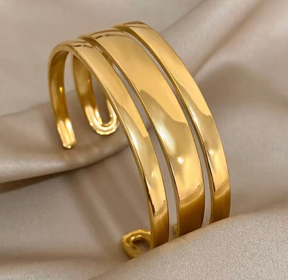 Pulseira Clássica em Aço Inoxidável