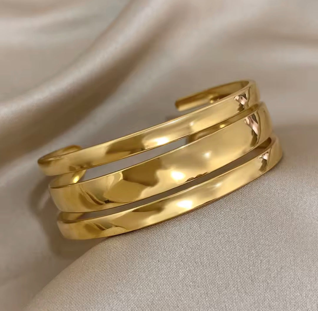Pulseira Clássica em Aço Inoxidável