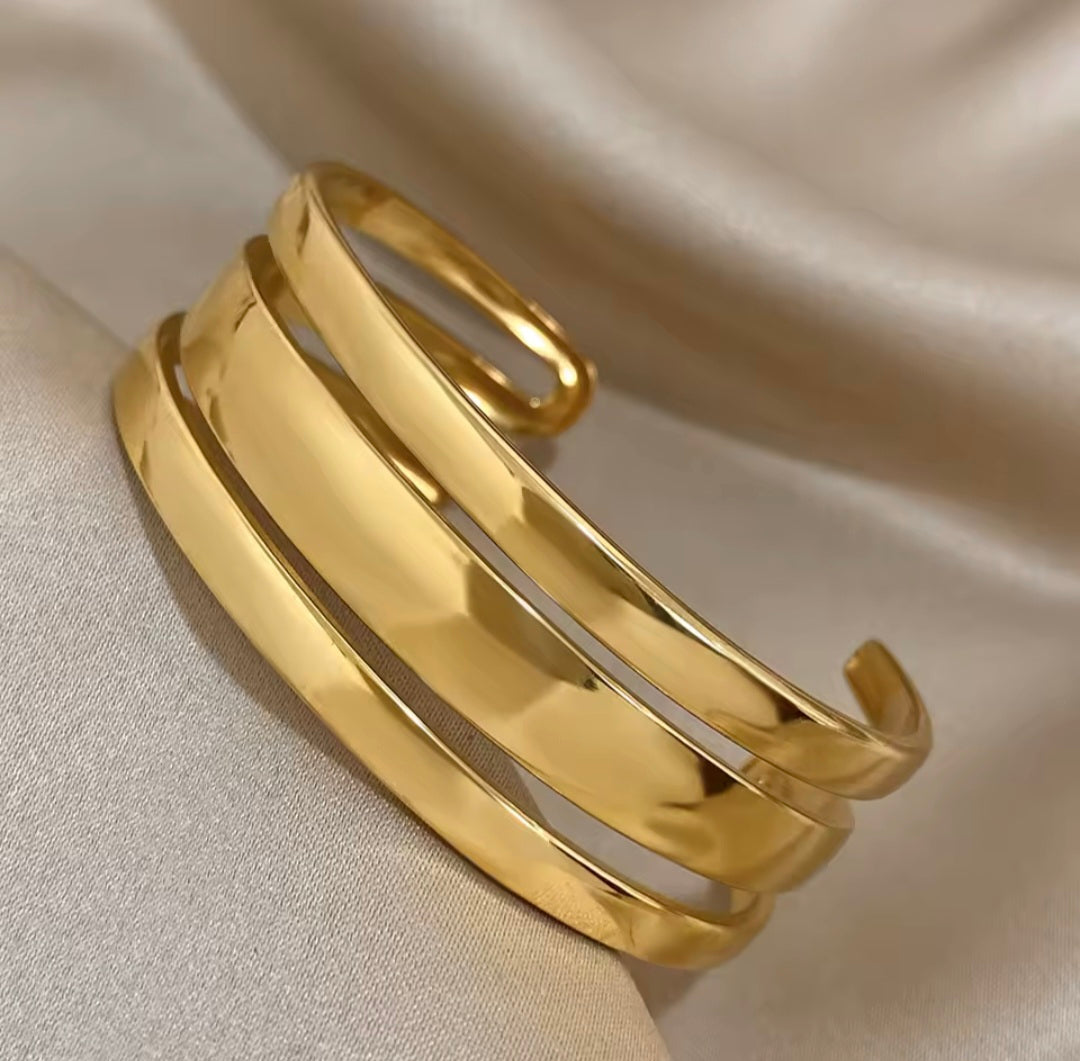 Pulseira Clássica em Aço Inoxidável
