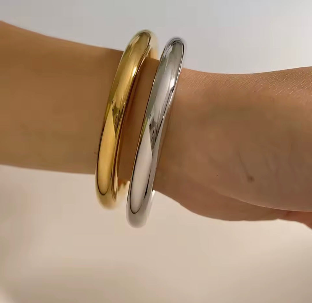 Pulseiras Clássicas em Aço Inox