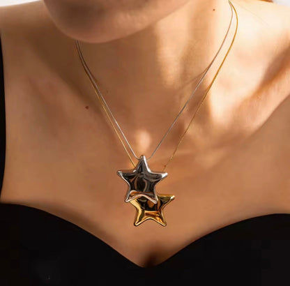 Colar Pendente Estrelas em Aço Inoxidável