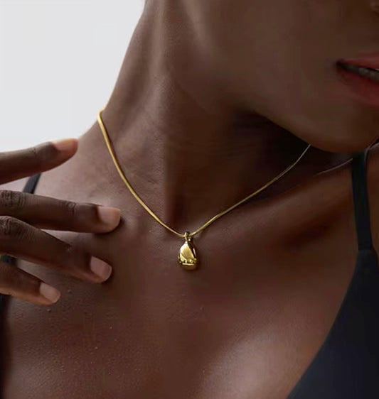 Colar em Aço Inoxidável Dourado
