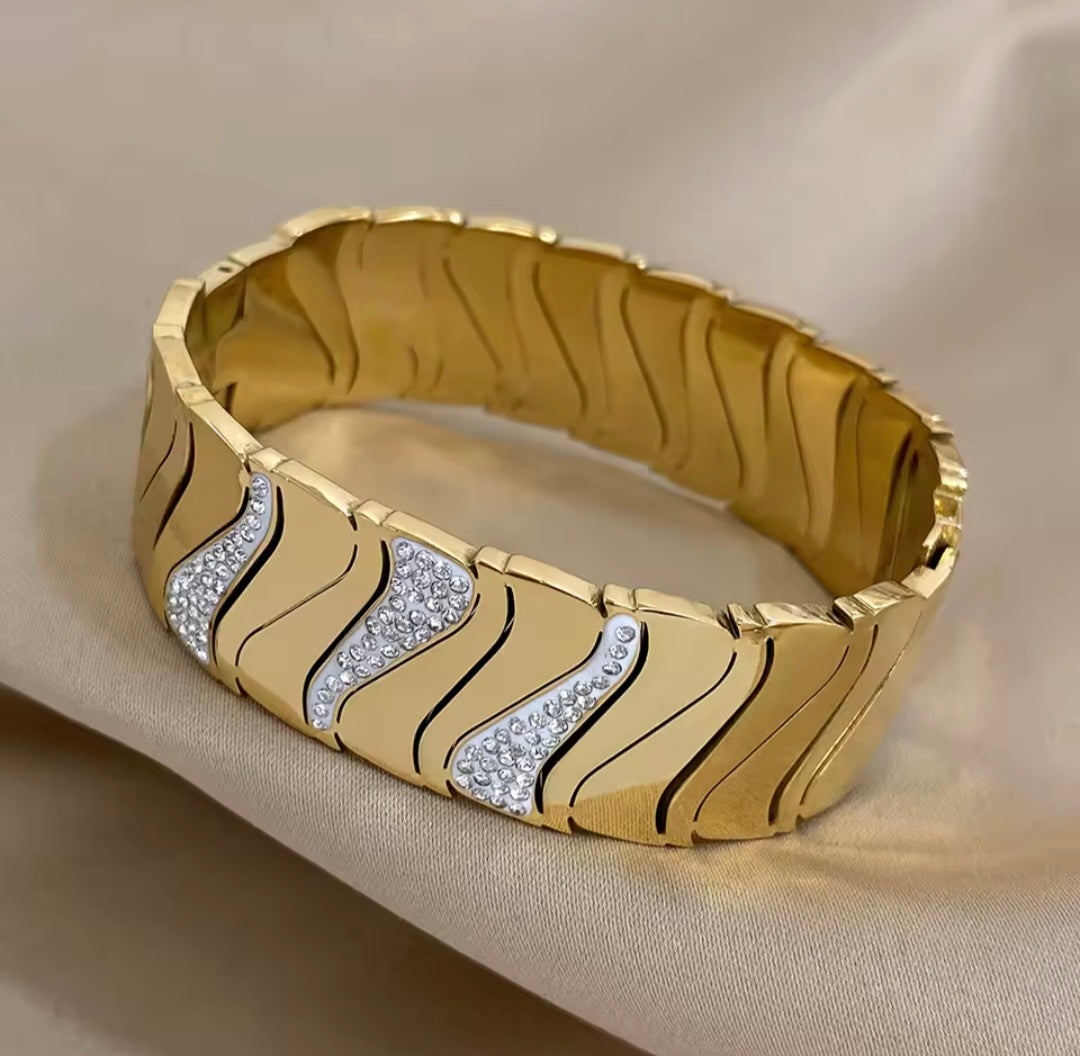 Pulseira Elegante e Sofisticada em Aço Inox
