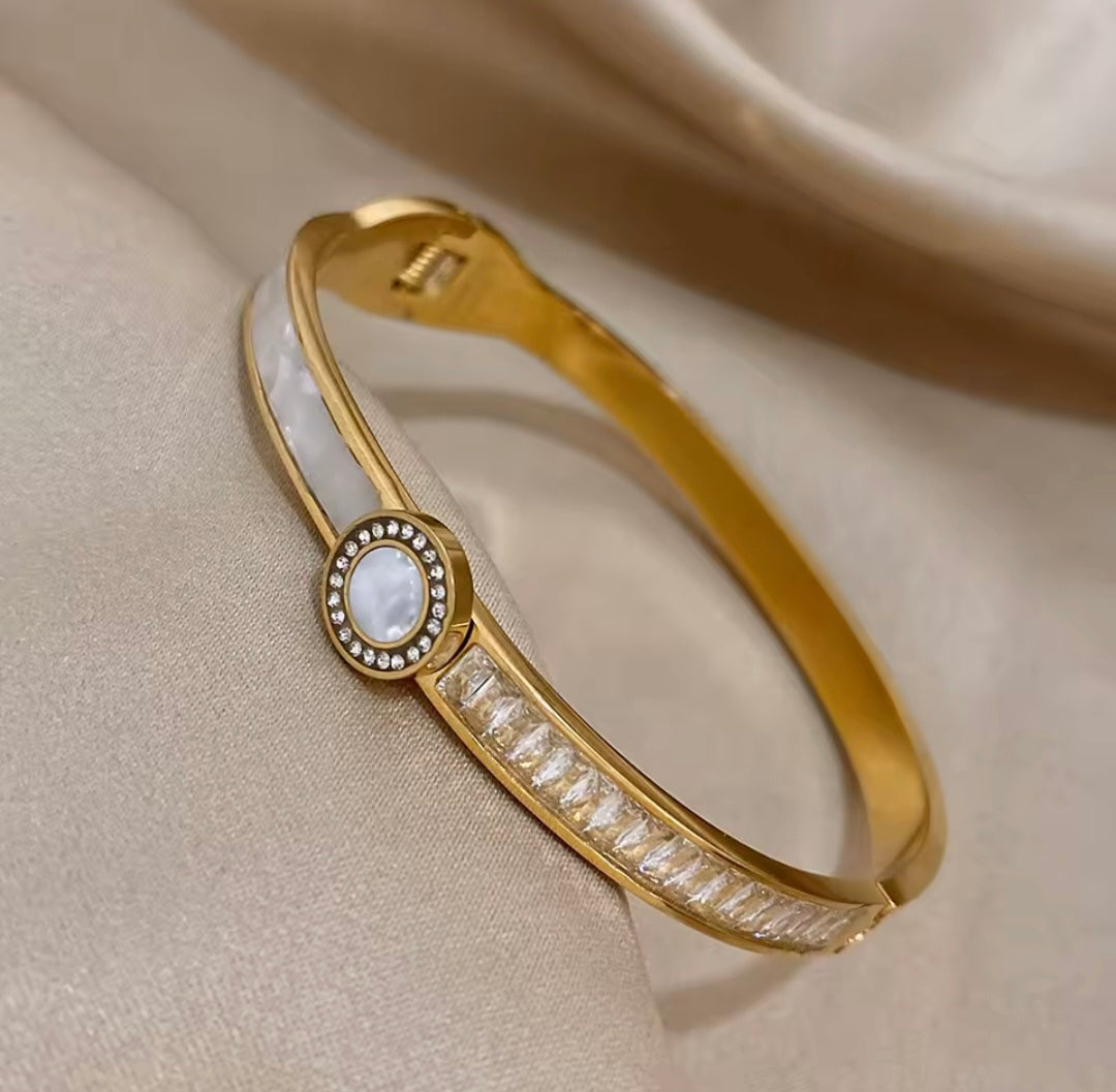 Pulseira Glamorosa em Aço Inoxidável
