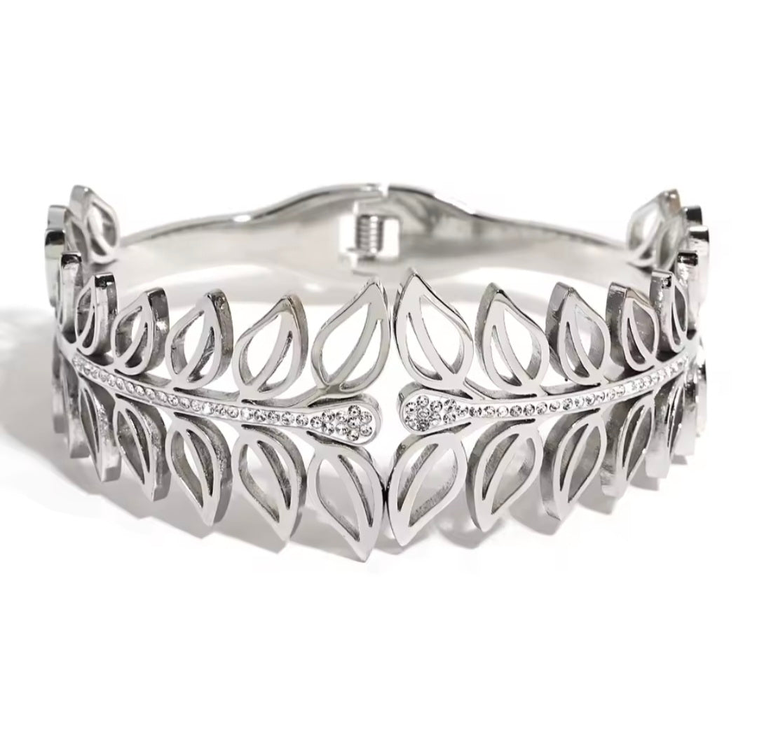 Pulseira Floral em Aço Inoxidável
