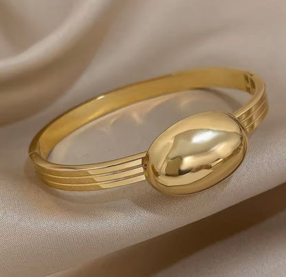 Pulseira Rígida em Tendência