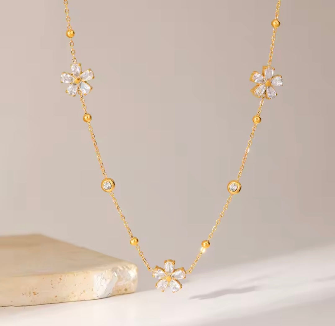 Pulseira de Pedras Brilhantes em Aço Inox