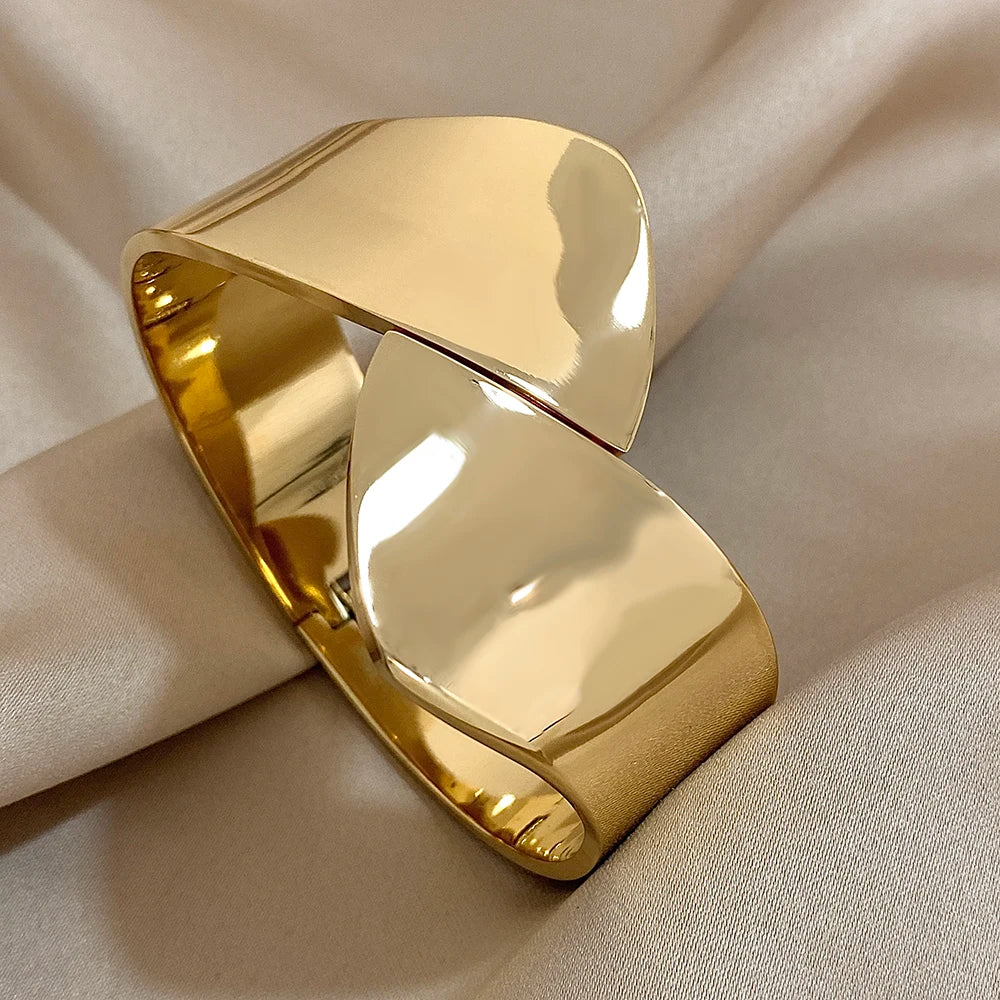 Pulseiras Mescladas em Aço Inox Dourado