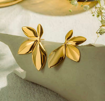 Brincos de Folhas em Aço Inoxidável Dourado