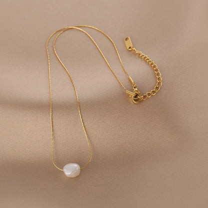Colar Pendente Pérola em Aço Inox Dourado
