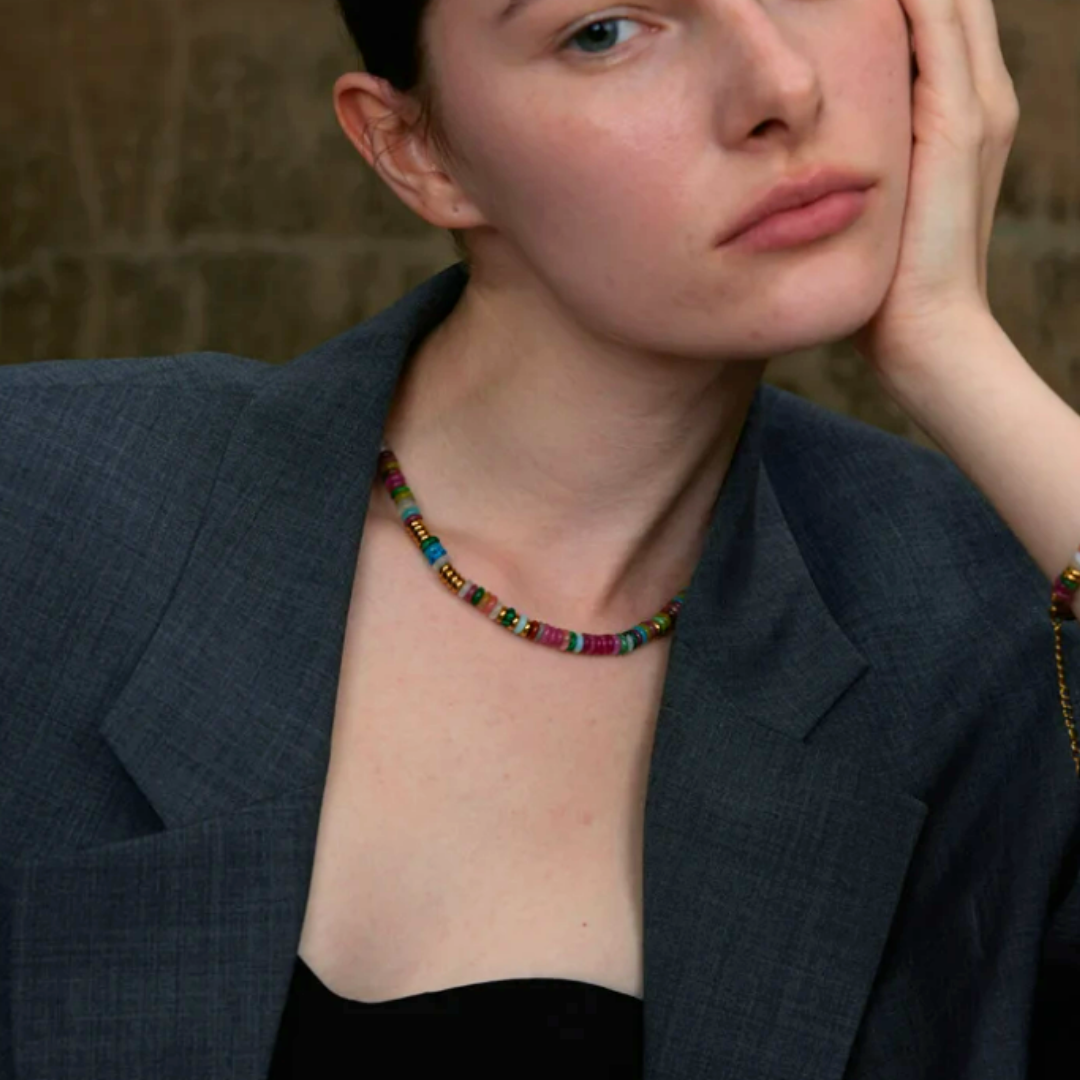 Colar de Contas de Pedra Natural