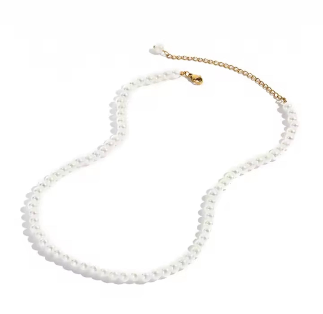 Colares de pérolas elegantes, com fecho de aço inoxidável de alta qualidade e antialérgico.